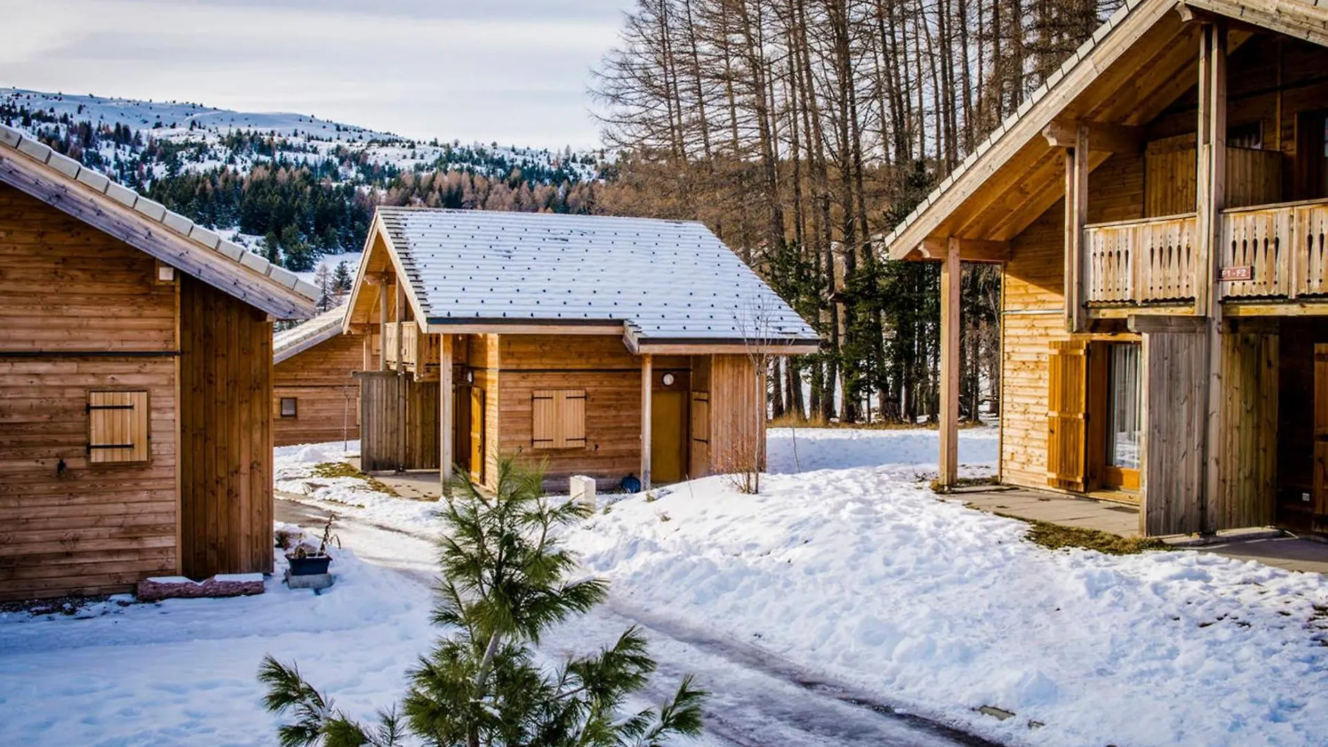 Chalet Mitoyen Duplex 3 Pieces 6 Pers. Avec Terrasse - Residence Le Hameau Du Puy, Devoluy - Fr-1-504-445 SuperDevoluy France
